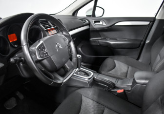 Подержанный автомобиль Citroen C4 Sedan 2014 года (9 фото)