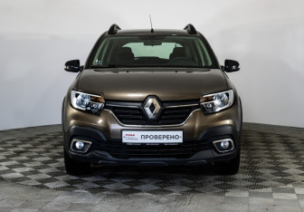 Подержанный автомобиль Renault Sandero 2018 года (2 фото)