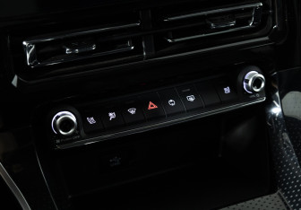 Подержанный автомобиль Haval M6 2023 года (17 фото)