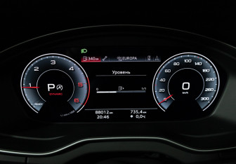 Подержанный автомобиль Audi Q5 2021 года (12 фото)