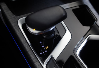 Подержанный автомобиль Geely Tugella 2023 года (23 фото)