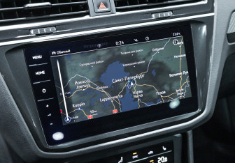 Подержанный автомобиль Volkswagen Tiguan 2021 года (19 фото)