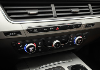 Подержанный автомобиль Audi Q7 2016 года (20 фото)