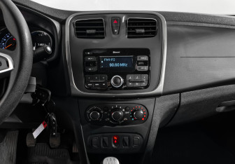 Подержанный автомобиль Renault Logan Sedan 2021 года (16 фото)