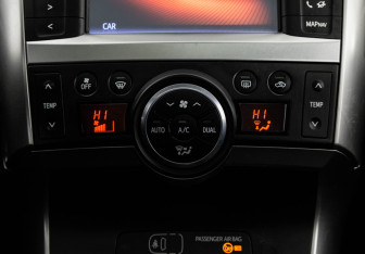 Подержанный автомобиль Toyota Verso 2015 года (15 фото)