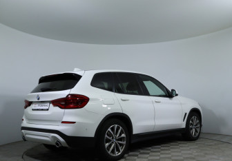 Подержанный автомобиль BMW X3 2019 года (5 фото)