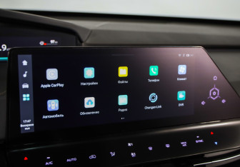 Подержанный автомобиль Changan UNI-K 2023 года (15 фото)