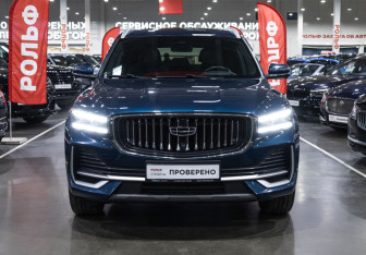 Подержанный автомобиль Geely Monjaro 2023 года (4 фото)