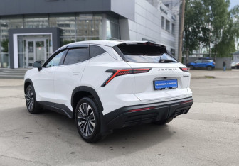 Подержанный автомобиль Jetour Dashing 2024 года (6 фото)