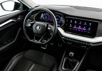Подержанный автомобиль Mazda 6 Sedan 2019 года (15 фото)