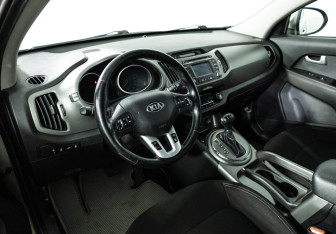 Подержанный автомобиль Kia Sportage 2014 года (11 фото)