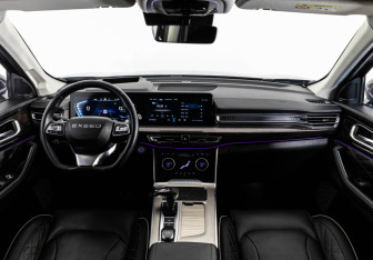 Подержанный автомобиль Exeed VX 2022 года (10 фото)