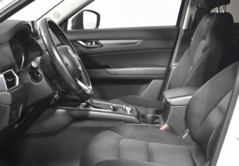 Подержанный автомобиль Mazda CX-5 2018 года (10 фото)