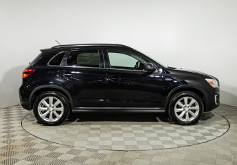 Подержанный автомобиль Mitsubishi ASX 2014 года (4 фото)