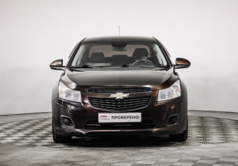 Подержанный автомобиль Chevrolet Cruze Sedan 2013 года (2 фото)