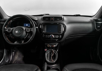 Подержанный автомобиль Kia Soul 2017 года (15 фото)