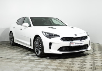 Подержанный автомобиль Kia Stinger 2018 года (3 фото)