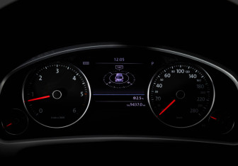 Подержанный автомобиль Volkswagen Touareg 2017 года (35 фото)