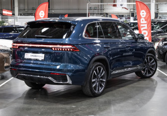 Подержанный автомобиль Geely Monjaro 2023 года (7 фото)