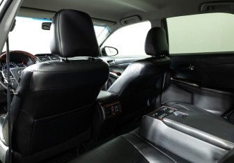 Подержанный автомобиль Toyota Camry Sedan 2012 года (19 фото)