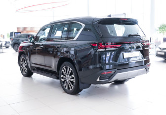 Новый Lexus LX 2023 (8 фото)