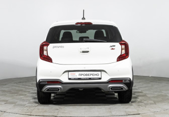 Подержанный автомобиль Kia Picanto 2023 года (6 фото)