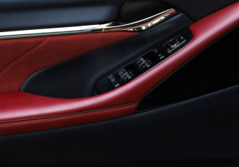 Подержанный автомобиль GAC M8 2024 года (23 фото)