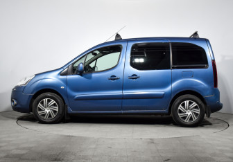 Подержанный автомобиль Citroen Berlingo 2013 года (8 фото)