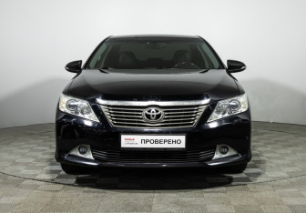 Подержанный автомобиль Toyota Camry Sedan 2012 года (2 фото)