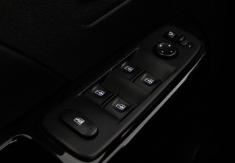 Подержанный автомобиль Renault Kaptur 2020 года (19 фото)