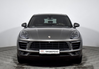 Подержанный автомобиль Porsche Macan 2015 года (2 фото)