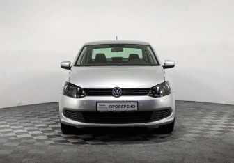 Подержанный автомобиль Volkswagen Polo Sedan 2014 года (4 фото)