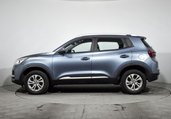 Подержанный автомобиль Chery Tiggo 4 2021 года (8 фото)