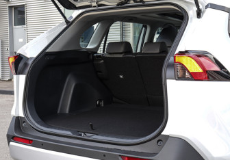 Новый Toyota RAV4 2025 (10 фото)