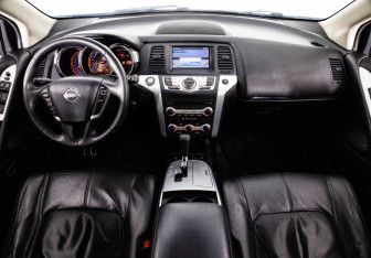 Подержанный автомобиль Nissan Murano Suv 2010 года (10 фото)