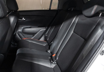 Подержанный автомобиль Kia Rio Hatchback 2020 года (10 фото)