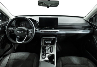 Подержанный автомобиль Geely Emgrand 2024 года (13 фото)