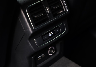 Подержанный автомобиль Audi Q5 2019 года (27 фото)