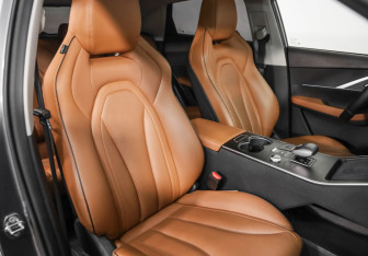 Подержанный автомобиль Omoda C5 2022 года (29 фото)