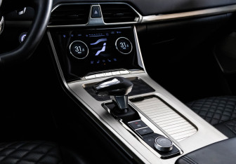 Подержанный автомобиль Exeed TXL 2023 года (14 фото)