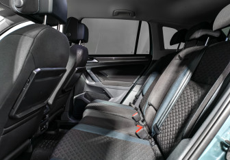 Подержанный автомобиль Volkswagen Tiguan 2020 года (12 фото)