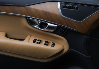 Подержанный автомобиль Volvo XC90 2019 года (24 фото)