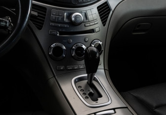 Подержанный автомобиль Subaru Tribeca 2007 года (11 фото)