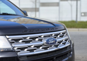 Подержанный автомобиль Ford Explorer 2018 года (7 фото)