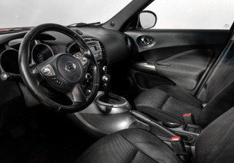 Подержанный автомобиль Nissan Juke 2013 года (9 фото)