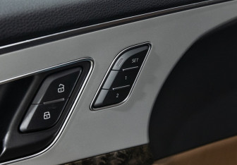 Подержанный автомобиль Audi Q7 2019 года (24 фото)