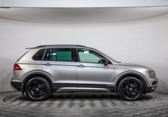 Подержанный автомобиль Volkswagen Tiguan 2019 года (4 фото)