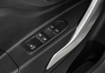 Подержанный автомобиль LADA (ВАЗ) XRAY 2016 года (10 фото)