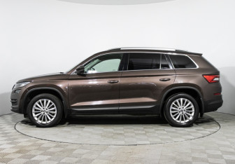 Подержанный автомобиль Skoda Kodiaq 2019 года (8 фото)