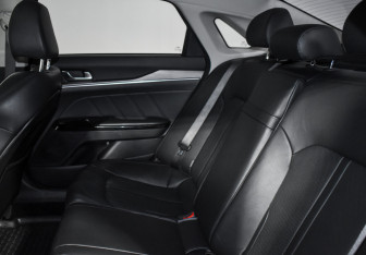Подержанный автомобиль Kia K5 2024 года (12 фото)